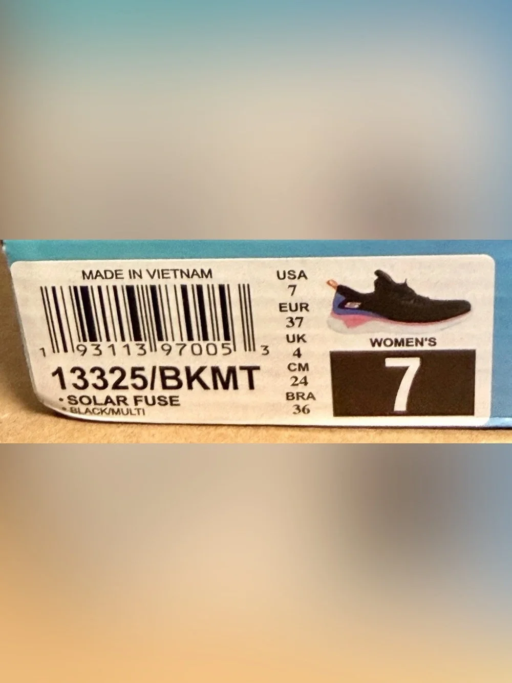 Skechers Stretch Fit Air Cooled Memory Foam Sneakers Women's Size 7 New in Box